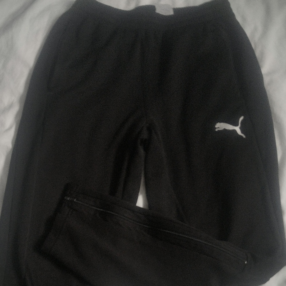 sweat pants